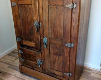 Antique White Mountain Grand Oak Ice Box, 49" x 35" x 21"
