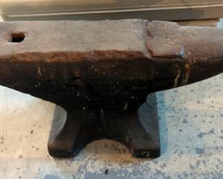 Blacksmithing Anvil, 8” x 17” x 3”