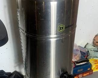 Dadant Stainless Steel Manual Crank Beekeeper’s Honey Spinner/Extractor, 43” Tall with Stand