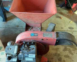 MTD Products Gas Powered Shred-It Chipper, 5HP, Model 245-650-030