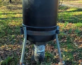 American Hunter Deer Feeder