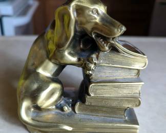 PM Craftsman Naughty Dachshund Book End
