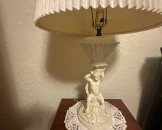 Table lamp
