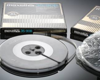 Lot of 2 7in Maxell UD XL 35-90b Reel to Reel Sound Recording Tape 
