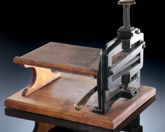 Antique Cast Iron Cutter/Trimmer
