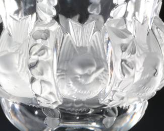 Lalique France Dampierre Sparrow Vase Frosted Crystal  
