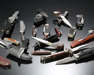 Lot of 20 Different Knives 
