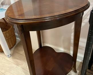 LANE END TABLE