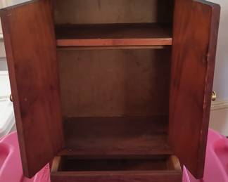 Vintage Doll Wardrobe