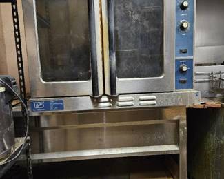 Duke Commercial Natural Gas Oven W/ Stainless Steel Table