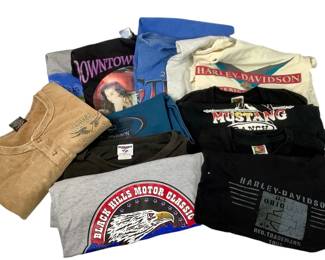 LUGR212 Huge Harley Davidson TShirt Assortment Mostly Harley Davidson shirts/ tank tops. Some shirts are from Sturgis with different years.
 