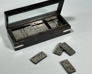 METAL & WOOD DOMINOS IN BOX | Dominos 2 inches. - l. 8 in (box)