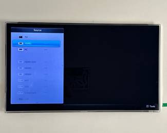 SLIMLINE SAMSUNG TV | 46-inch flat screenTV - h. 24 x w. 41 in