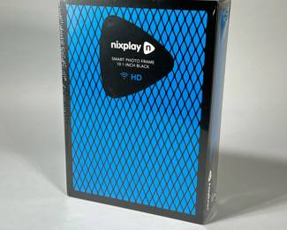 NIXPLAY SMART PHOTO FRAME 10.1 IN. | New in box

