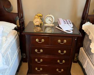 Stickley night stand