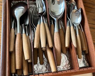 Mid-cent. Dansk flatware