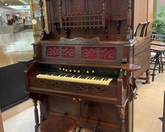 Antique Esty pump organ working!