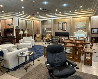 Many nice furniture pieces in great/excellent condition.