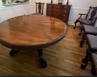 Mahogany round table 3 leaves, coffee +9 chairs 19thC