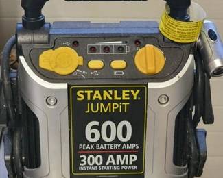 Stanley JUMPit battery charger