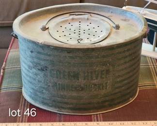 Vintage minnow bucket