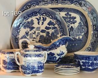 Antique and vintage pieces of Blue Willow china