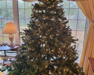 Pre-lit Christmas tree