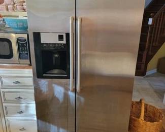 Frigidaire stainless front refrigerator