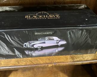 Minichamps 1:18 scale diecast Blackhawk Museum collection 1948 Cadillac series 62 Sadutchik Cabriolet NIB