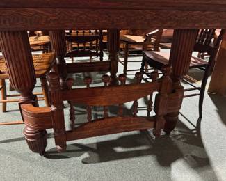 beautiful Victorian oak stick & ball dining table, 5 leaves, 7 cane seat chairs of assorted styles