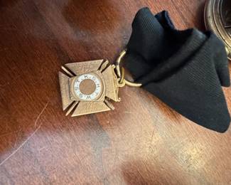 Pocket Watch collection, Waltham, Elgin, some running, some for parts, Masonic FOB, 14K gold