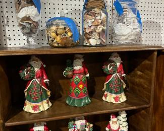 Jim Shore Santas and seashells