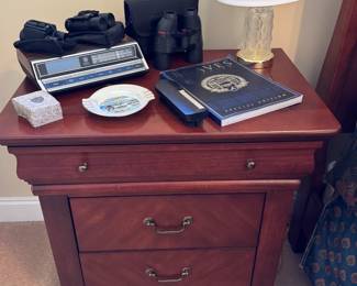 Collezione Europa Bedroom set - 2 dressers, 2 night stands and queen size bed 