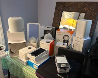 Tons of new Electronics - Apple, Sony and Others