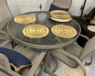 Nice Round Patio Table w 2 Rockers and 2 Chairs, Nice Set of Place Mats