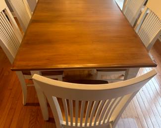 Lovely White and Maple Dining Table w 6 Chairs