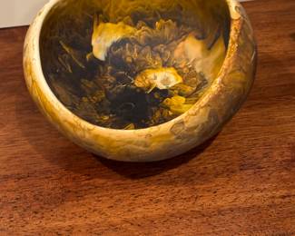 Burled wooden bowl