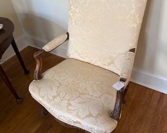 Arm chair
