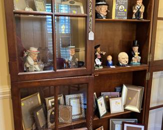 Large display cabinet
