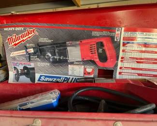 MILWAUKIE SAWZALL