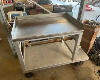 HEAVY DUTY METAL CART