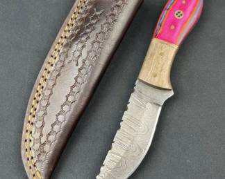 Damascus Steel Fixed Curved Blade Knife, Pink
