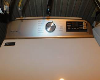 NEW TOP LOAD MAYTAG WASHER & ELECTRIC DRYER NEW AS OF FEBRUARY 2024 USED 5 TIMES. 10 YEAR WARRANTY