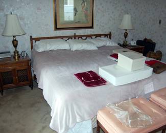 King Size Bed with Electric Raise