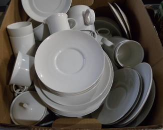 Set Dishes (White)