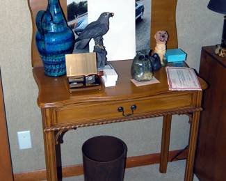 Small Rotating Flip Top Game Table