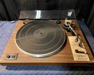 Marantz 6110: Platter spins, auto seems to work, but needs cleaning and servicing.
