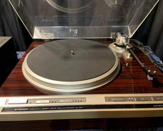 Pioneer PL-707: Plays, but needs work. Auto functions not working