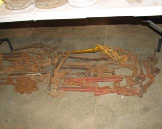 lots of chain binders