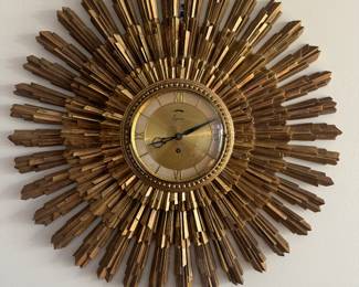Vintage Syroco Sunburst Clock 